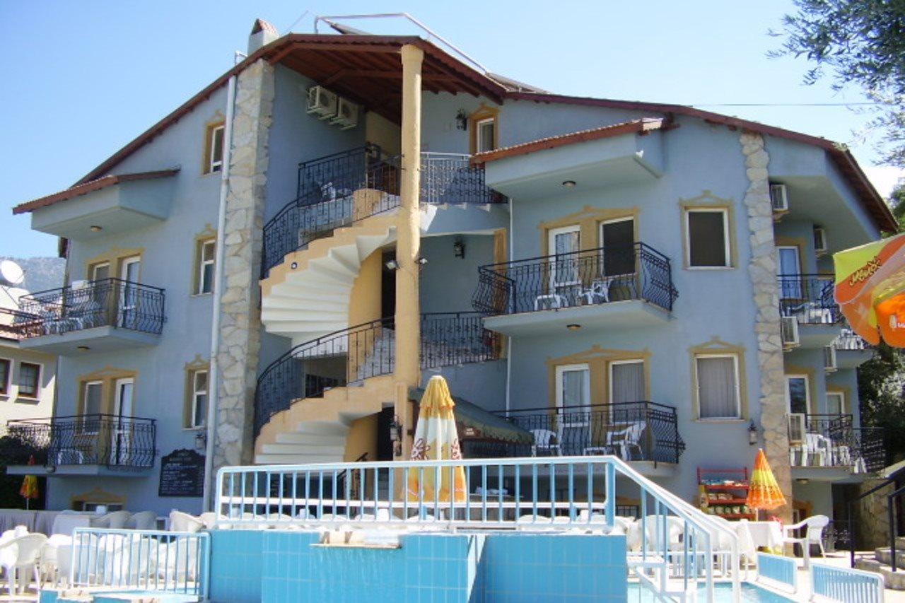 אולודניץ Cypriot Hotel מראה חיצוני תמונה